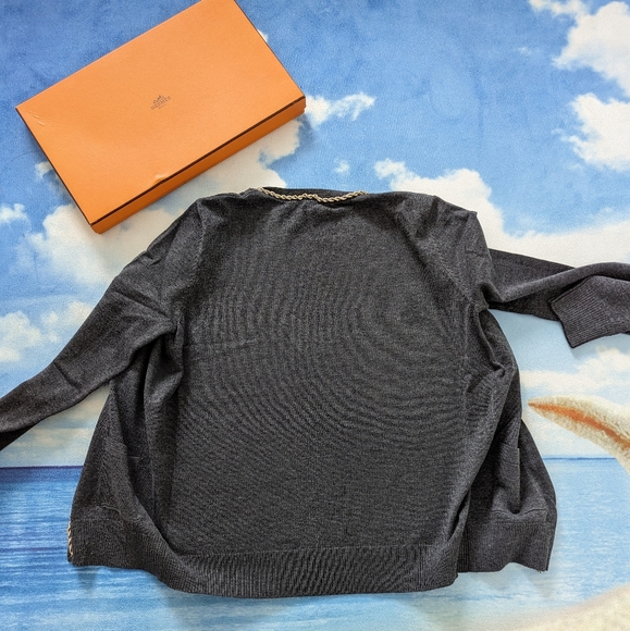 Hermes styled gold chain grey cardigans sweater - Picture 15 of 16